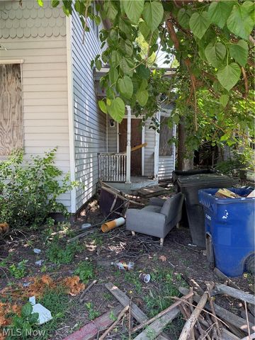 1929 W 57th Street, Cleveland, OH 44102