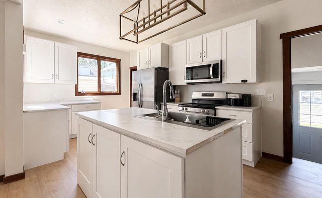 1244 Trimberger COURT, Sheboygan, WI 53081