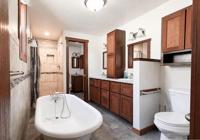 1244 Trimberger COURT, Sheboygan, WI 53081