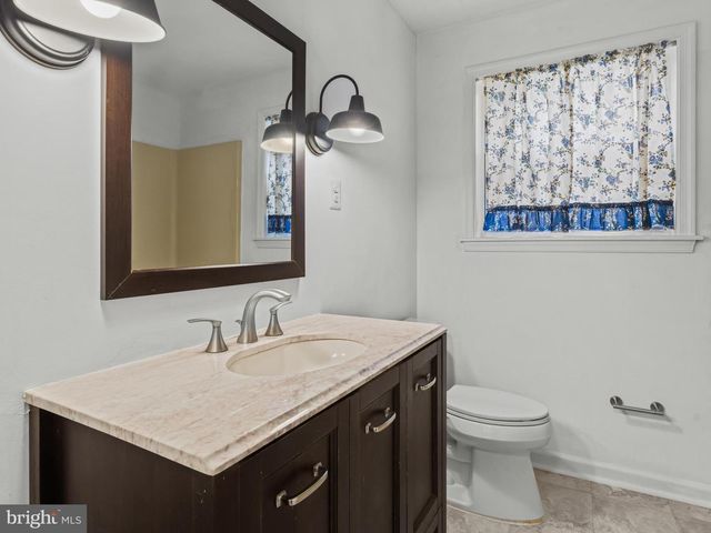 320 CEDAR GROVE RD, Edgewater, MD 21037