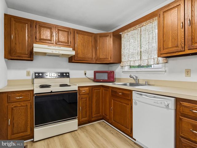 320 CEDAR GROVE RD, Edgewater, MD 21037
