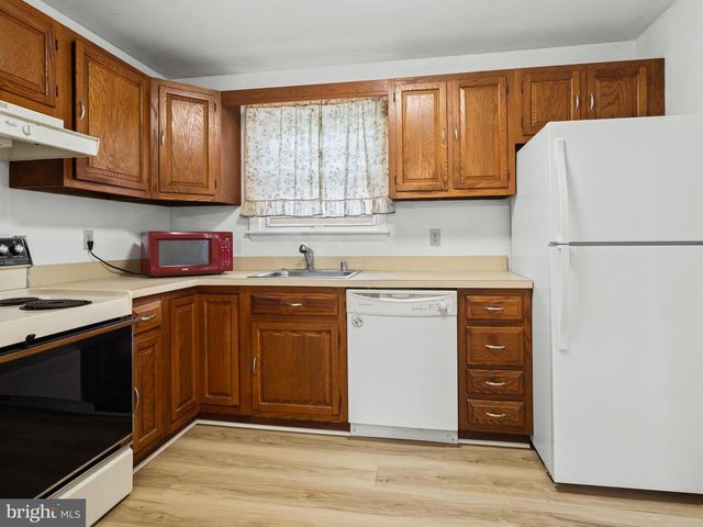 320 CEDAR GROVE RD, Edgewater, MD 21037