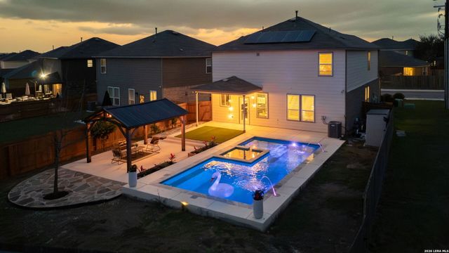 10110 Cowboy Ln, San Antonio, TX 78254