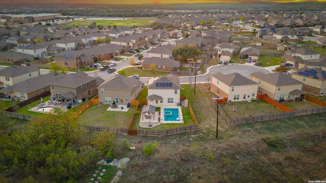 10110 Cowboy Ln, San Antonio, TX 78254