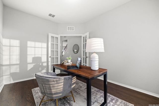 10110 Cowboy Ln, San Antonio, TX 78254