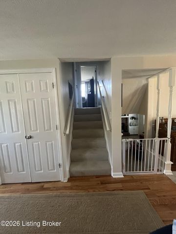 7201 Autumn Bent Way, Crestwood, KY 40014