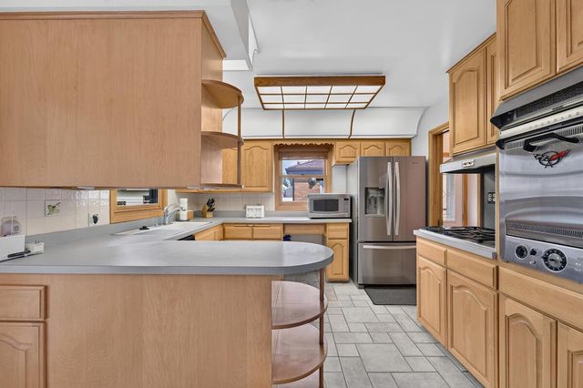 2522 Buchanan ROAD, Kenosha, WI 53143
