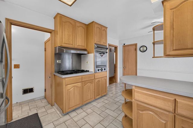 2522 Buchanan ROAD, Kenosha, WI 53143
