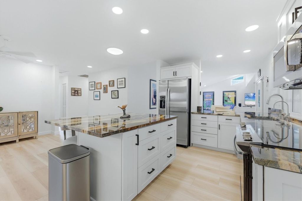 Image 35 of property listing at 2510 NIGHTINGALE LANE 54, Bradenton, FL 34209