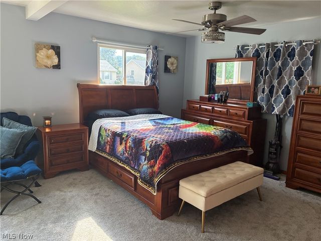 7270 Glenn Oval Drive, Parma, OH 44130