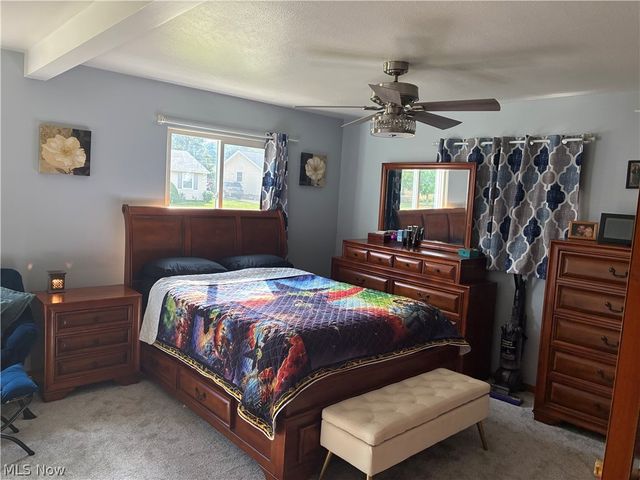 7270 Glenn Oval Drive, Parma, OH 44130