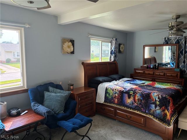 7270 Glenn Oval Drive, Parma, OH 44130