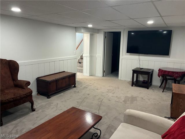 7270 Glenn Oval Drive, Parma, OH 44130