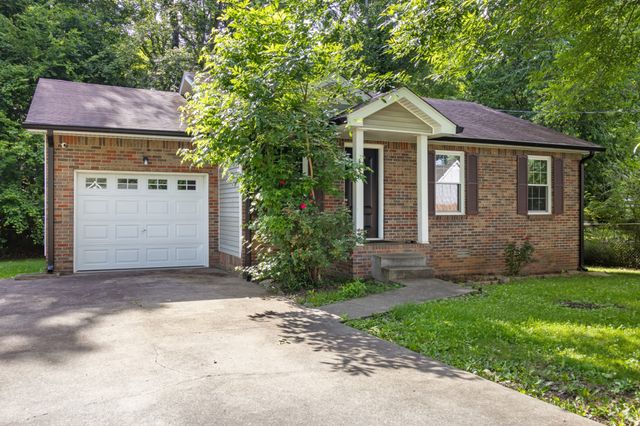 423 Donna Dr, Clarksville, TN 37042