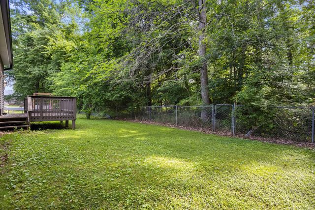 423 Donna Dr, Clarksville, TN 37042