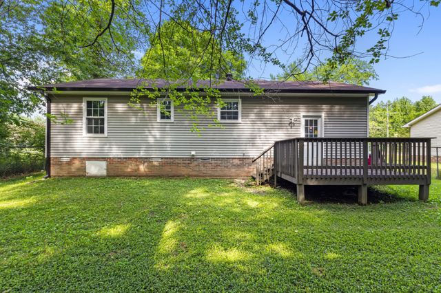 423 Donna Dr, Clarksville, TN 37042