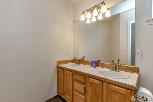 12516 204th Avenue Ct E, Bonney Lake, WA 98391