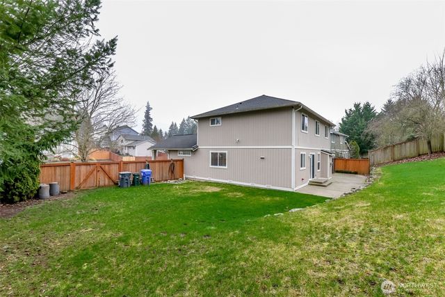 12516 204th Avenue Ct E, Bonney Lake, WA 98391