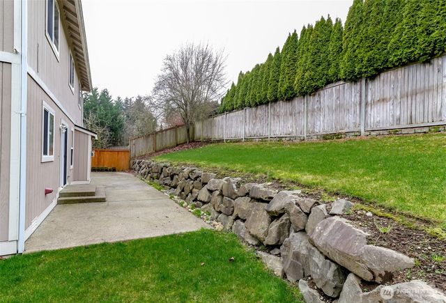 12516 204th Avenue Ct E, Bonney Lake, WA 98391