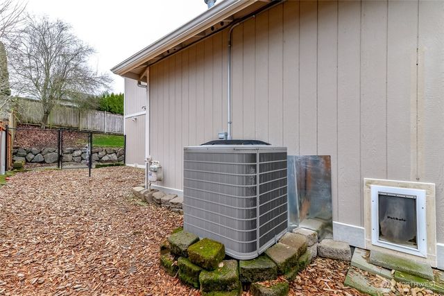 12516 204th Avenue Ct E, Bonney Lake, WA 98391