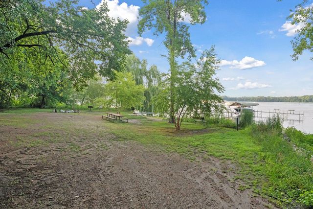 9250 Breckenridge Lane, Eden Prairie, MN 55347