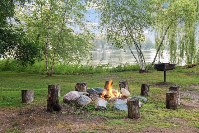 9250 Breckenridge Lane, Eden Prairie, MN 55347