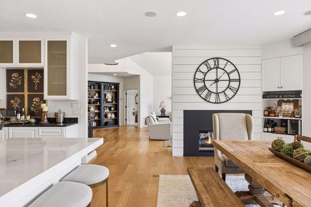 9250 Breckenridge Lane, Eden Prairie, MN 55347