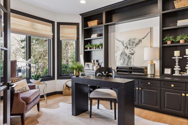 9250 Breckenridge Lane, Eden Prairie, MN 55347