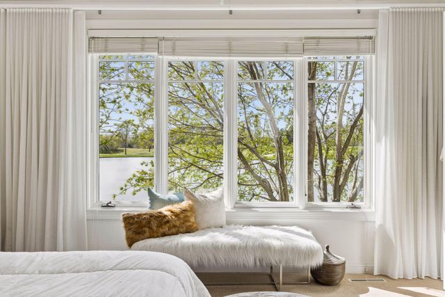 9250 Breckenridge Lane, Eden Prairie, MN 55347