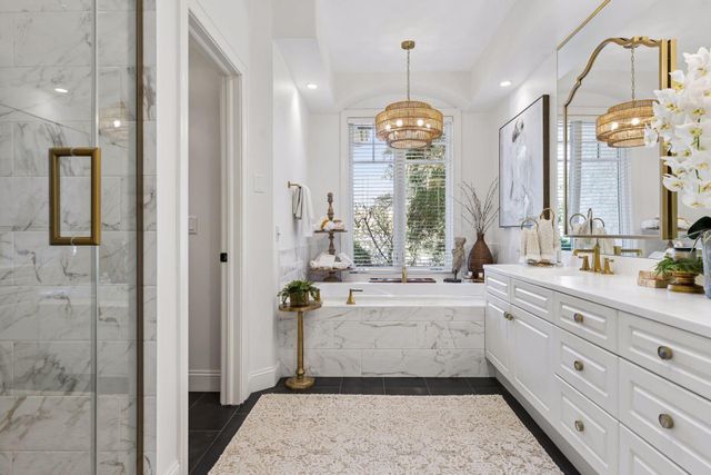 9250 Breckenridge Lane, Eden Prairie, MN 55347