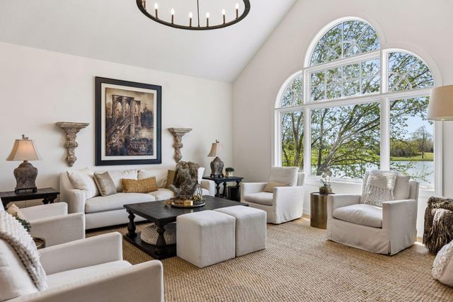 9250 Breckenridge Lane, Eden Prairie, MN 55347