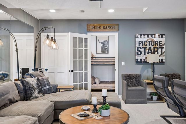 9250 Breckenridge Lane, Eden Prairie, MN 55347