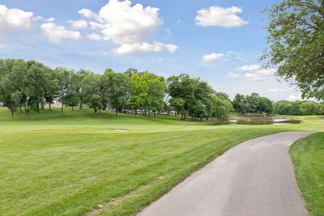 9250 Breckenridge Lane, Eden Prairie, MN 55347