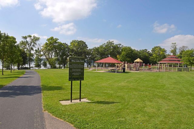 9250 Breckenridge Lane, Eden Prairie, MN 55347