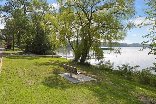 9250 Breckenridge Lane, Eden Prairie, MN 55347