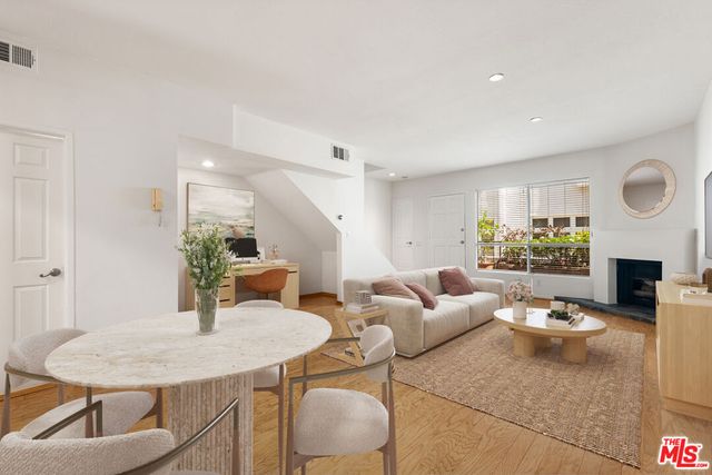 938 18th Street 5, Santa Monica, CA 90403