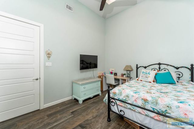 134 Oleander Dr., Laguna Vista, TX 78578