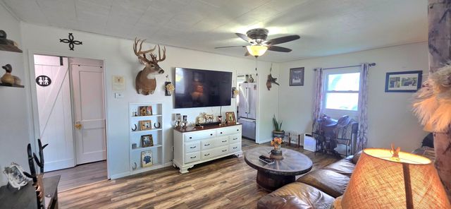 410 N Polk Street, Morocco, IN 47963
