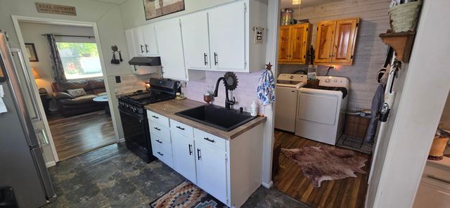 410 N Polk Street, Morocco, IN 47963