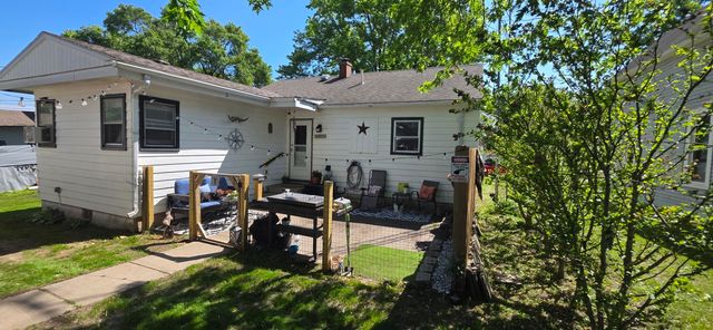 410 N Polk Street, Morocco, IN 47963
