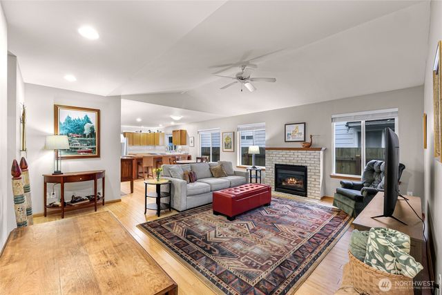 2934 Pacific Street, Bellingham, WA 98226