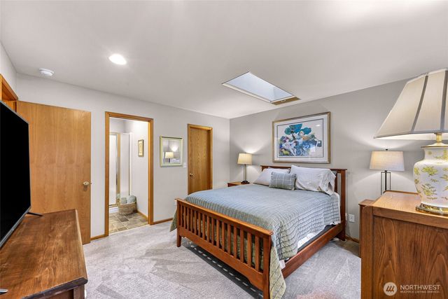 2934 Pacific Street, Bellingham, WA 98226