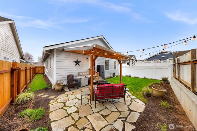 2934 Pacific Street, Bellingham, WA 98226