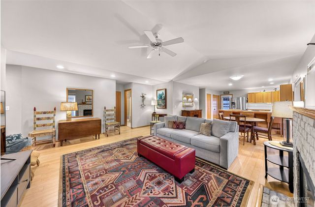 2934 Pacific Street, Bellingham, WA 98226