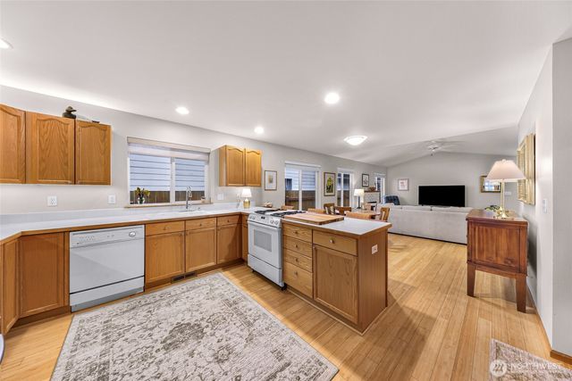 2934 Pacific Street, Bellingham, WA 98226