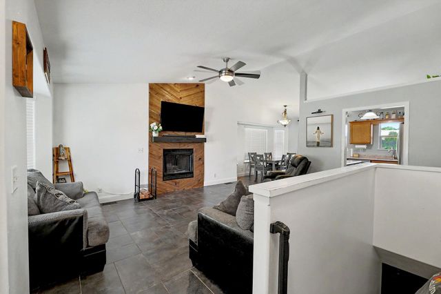 3518 N Valerie Cir, Wichita, KS 67205