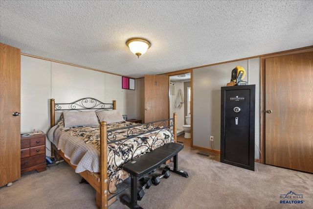 1138 CROW PEAK LN, Spearfish, SD 57783