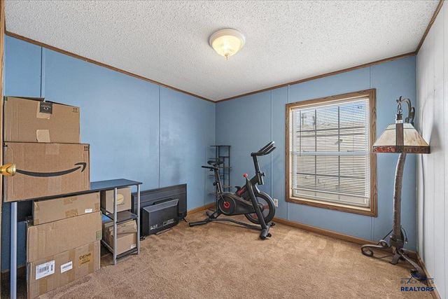 1138 CROW PEAK LN, Spearfish, SD 57783