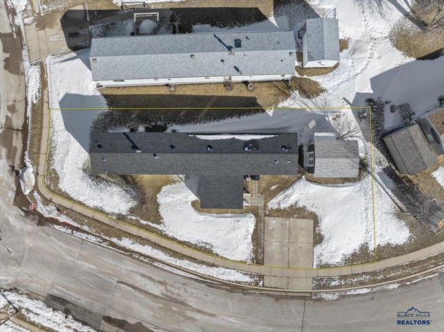 1138 CROW PEAK LN, Spearfish, SD 57783