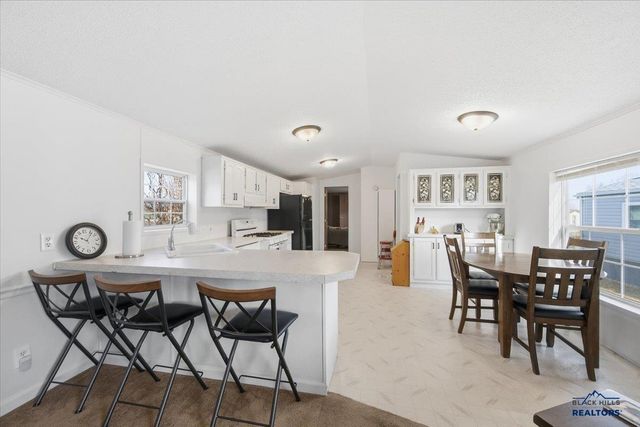 1138 CROW PEAK LN, Spearfish, SD 57783